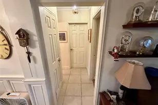 88-17 Shore Pkwy, Howard Beach, NY 11414 - Photo 16