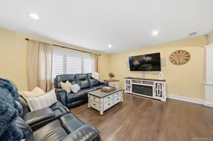 24 Northpark Dr, Garnerville, NY 10923 - Photo 8