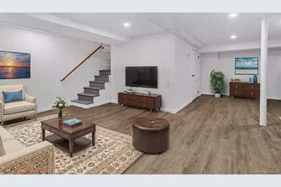 112 Ralph Avenue, White Plains, NY 10606 - Photo 26