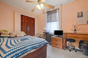 51 W Hitchcock Ave, Floral Park, NY 11001 - Photo 12