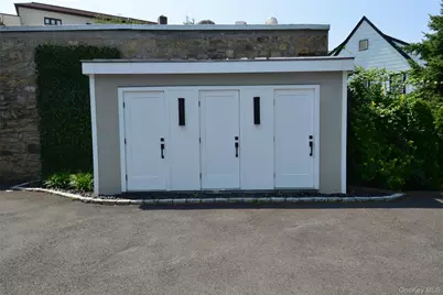 137 Hillside Place, Eastchester, NY 10709 - Photo 48