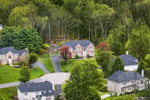 3 Nickelby Pl, Cortlandt Manor, NY 10567 - Photo 2