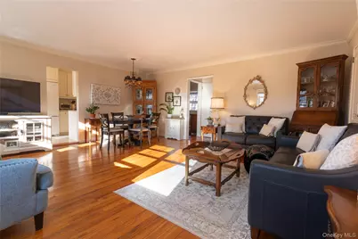 252-42 60 Avenue #595, Little Neck, NY 11362 - Photo 8