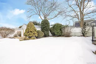 2477 Freeport St, Wantagh, NY 11793 - Photo 18