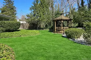 48 Old Town Ln, Huntington, NY 11743 - Photo 16