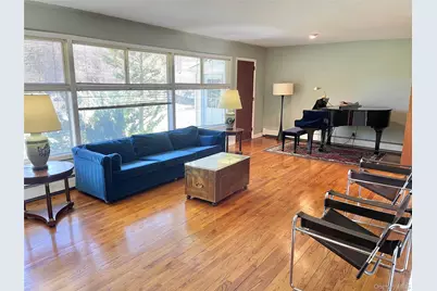 48 Old Town Lane, Huntington, NY 11743 - Photo 8