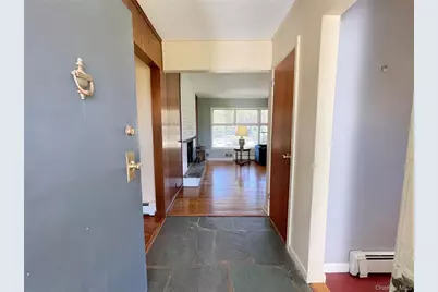 48 Old Town Lane, Huntington, NY 11743 - Photo 2