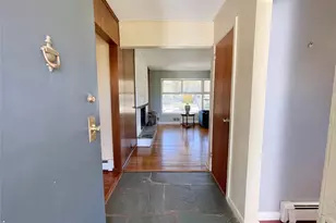 48 Old Town Ln, Huntington, NY 11743 - Photo 2