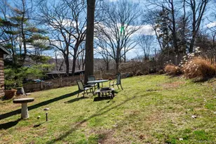 41 Lakeside Dr, Centerport, NY 11721 - Photo 16