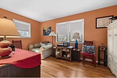 41 Lakeside Drive, Centerport, NY 11721 - Photo 4