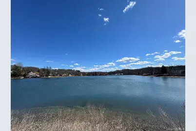 41 Lakeside Drive, Centerport, NY 11721 - Photo 18