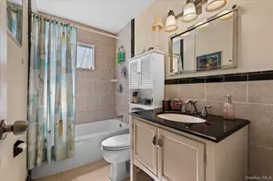 41 Lakeside Dr, Centerport, NY 11721 - Photo 8