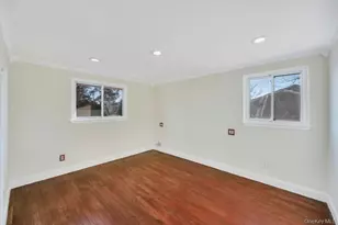 16 Phipps Ln, Plainview, NY 11803 - Photo 18