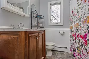 15 Bingham Pl, Amityville, NY 11701 - Photo 18