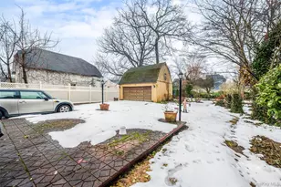 251 Smith St, Freeport, NY 11520 - Photo 28