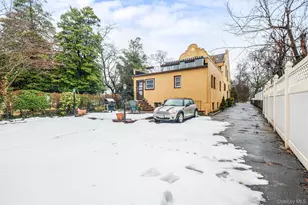 251 Smith St, Freeport, NY 11520 - Photo 24