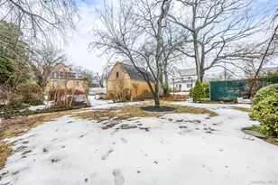 251 Smith St, Freeport, NY 11520 - Photo 26