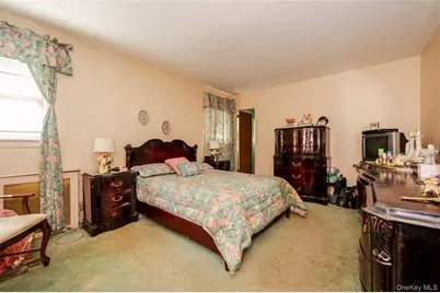 251 Smith Street, Freeport, NY 11520 - Photo 10