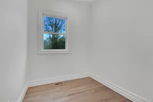 26 Estates Cir, Melville, NY 11747 - Photo 14