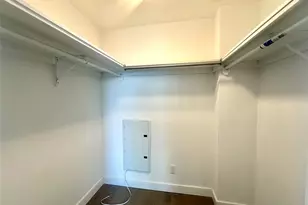 41-04 27th St, Long Island City, NY 11101 - Photo 2