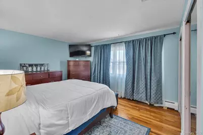 351 Venetian Boulevard, Lindenhurst, NY 11757 - Photo 8