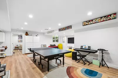 73 Huntington Road, Scarsdale, NY 10583 - Photo 22