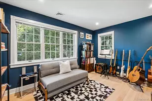 73 Huntington Rd, Scarsdale, NY 10583 - Photo 16