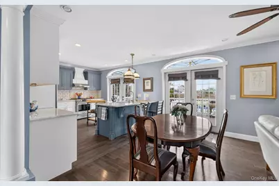 108 Awixa Avenue, Bay Shore, NY 11706 - Photo 16