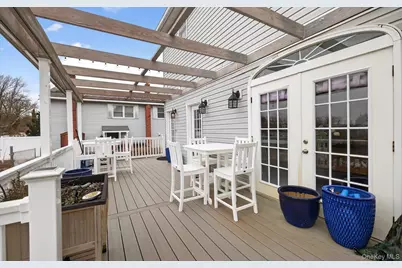 108 Awixa Avenue, Bay Shore, NY 11706 - Photo 36
