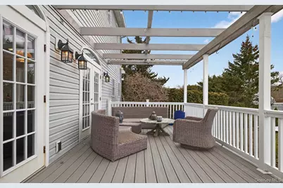 108 Awixa Avenue, Bay Shore, NY 11706 - Photo 40