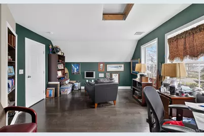 108 Awixa Avenue, Bay Shore, NY 11706 - Photo 32