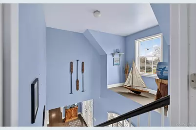 108 Awixa Avenue, Bay Shore, NY 11706 - Photo 32