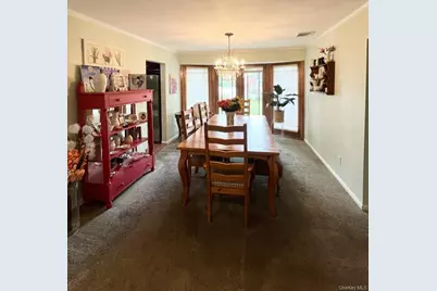 158 Lincoln Avenue, Rockville Centre, NY 11570 - Photo 10