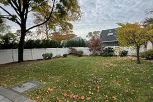 158 Lincoln Ave, Rockville Centre, NY 11570 - Photo 6