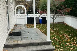 158 Lincoln Ave, Rockville Centre, NY 11570 - Photo 4