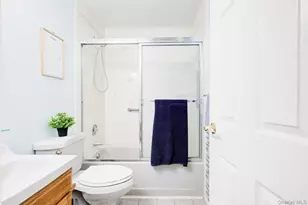 43 Carnegie Ave, Huntington, NY 11743 - Photo 20