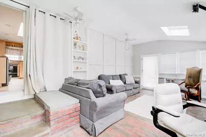 43 Carnegie Avenue, Huntington, NY 11743 - Photo 14