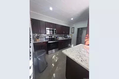 13 Peachtree Lane, Levittown, NY 11756 - Photo 26