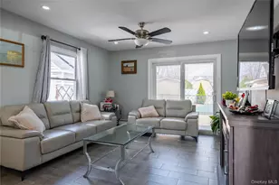 13 Peachtree Ln, Levittown, NY 11756 - Photo 8