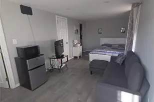 13 Peachtree Ln, Levittown, NY 11756 - Photo 14