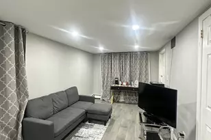 13 Peachtree Ln, Levittown, NY 11756 - Photo 34