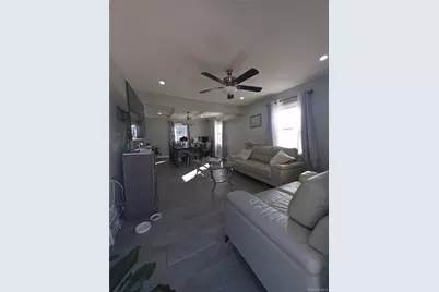 13 Peachtree Lane, Levittown, NY 11756 - Photo 24