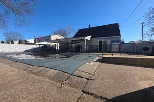 13 Peachtree Ln, Levittown, NY 11756 - Photo 34