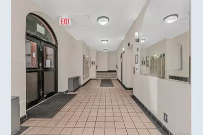 581 Academy Street #GLE, New York, NY 10034 - Photo 12