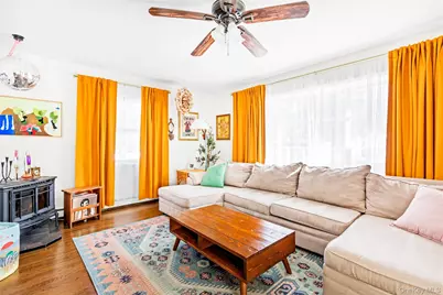 193 Maple Road, Wading River, NY 11792 - Photo 4