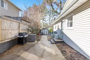 193 Maple Rd, Wading River, NY 11792 - Photo 16