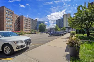 18-75 Corporal Kennedy St, Bayside, NY 11360 - Photo 20