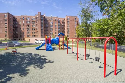 18-75 Corporal Kennedy Street #3J, Bayside, NY 11360 - Photo 18