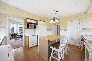 195 Cedar St, Hempstead, NY 11550 - Photo 10