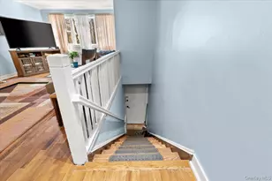 224-07 Kingsbury Ave, Bayside, NY 11364 - Photo 4